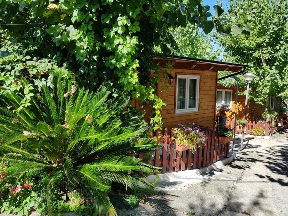 Camping Onda Azzurra Hotel Ortona Bagian luar foto
